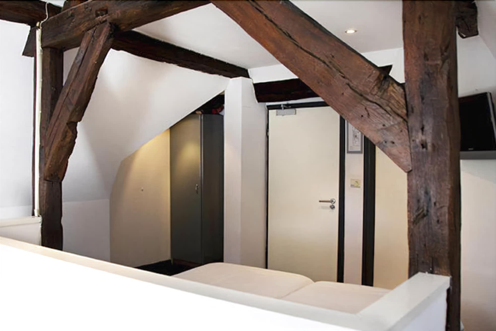 Hotel Beez Maastricht Exterior photo