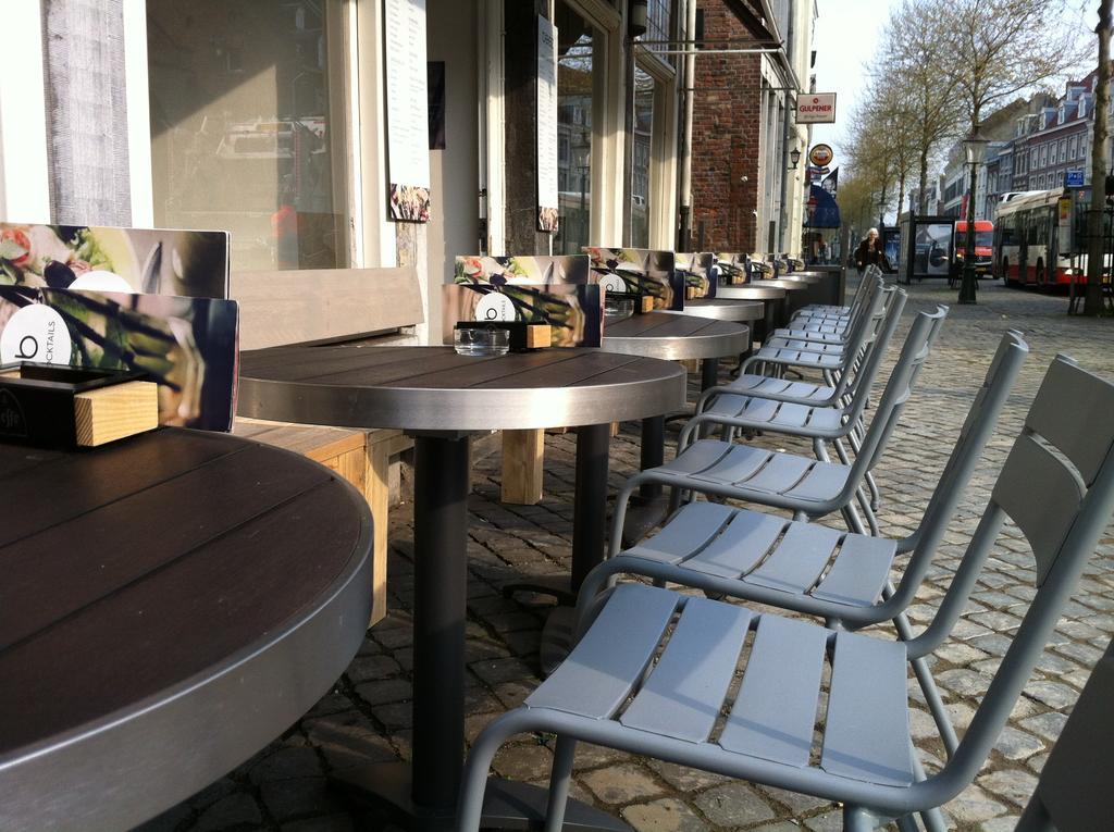 Hotel Beez Maastricht Exterior photo